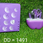 Apple-shaped nail kit with eight different tools