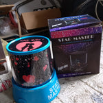 LED Projector Night Light Amazing Lamp, 3 Battery operated lamps, Rotation With the music Function, Master for Kids Bedroom Home Decoration Night Romantic Gift (Battery Not Included / 1 pc)