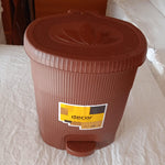 Mini Plastic Pedal Dustbin for Kitchen, Office & Car Use (1 PC)