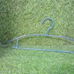 Durable and sleek plastic hangers (10pc)