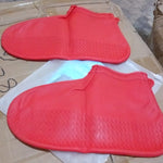 Non-Slip Silicone Waterproof Boot Shoe Cover (Medium Size / 1 Pair / Red)